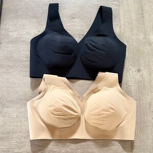 Like New! Evelyn & Bobbie Evelyn Bra Set of 2 Black and Sand Sz M